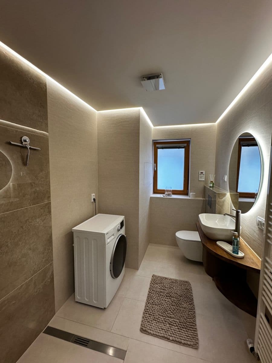 Prenájom bytu 1-izbový 48 m², 5. května, Dobřichovice, Středočeský kraj Prenájom bytu 1-izbový 48 m², 5. května, Dobřichovice, Středočeský kraj