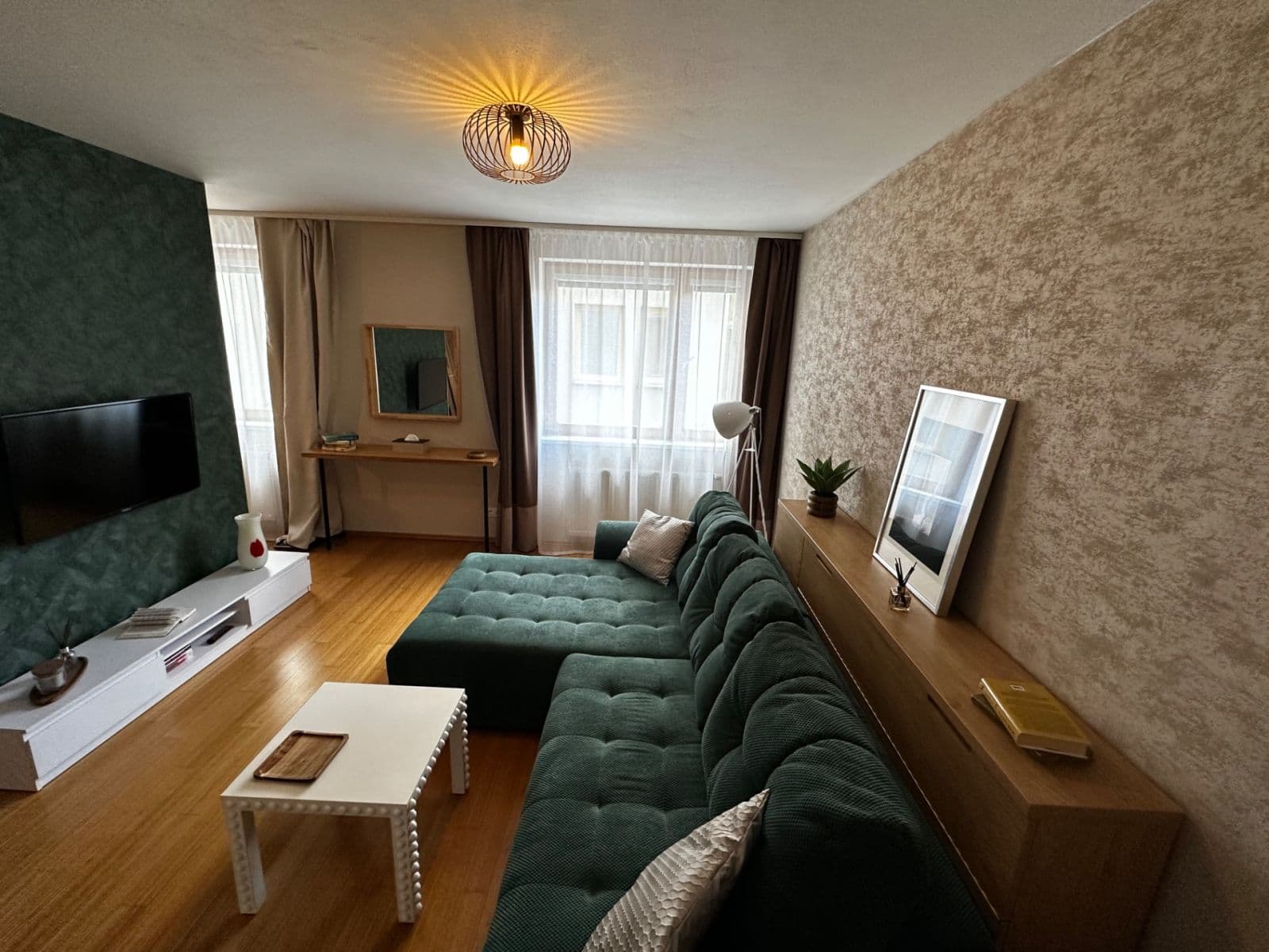 Prenájom bytu 1-izbový 48 m², 5. května, Dobřichovice, Středočeský kraj Prenájom bytu 1-izbový 48 m², 5. května, Dobřichovice, Středočeský kraj