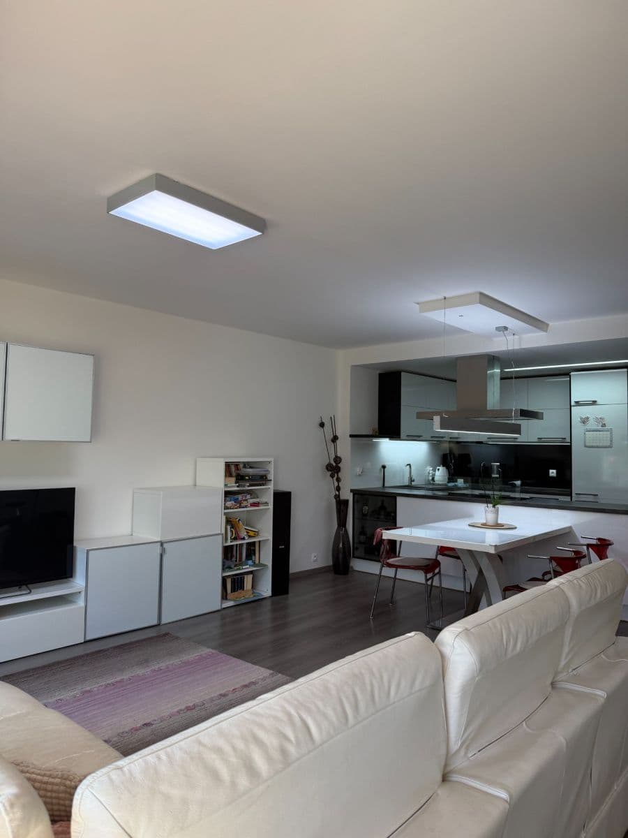 Predaj bytu 3-izbový 87 m², Symfonická, Praha, Praha Predaj bytu 3-izbový 87 m², Symfonická, Praha, Praha