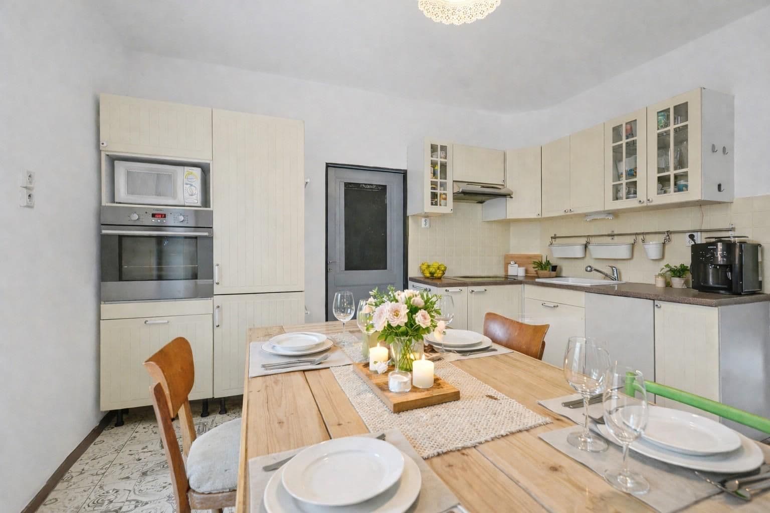 Predaj domu 156 m², pozemok 316 m², Karlštejnská, Chýnice, Středočeský kraj Predaj domu 156 m², pozemok 316 m², Karlštejnská, Chýnice, Středočeský kraj