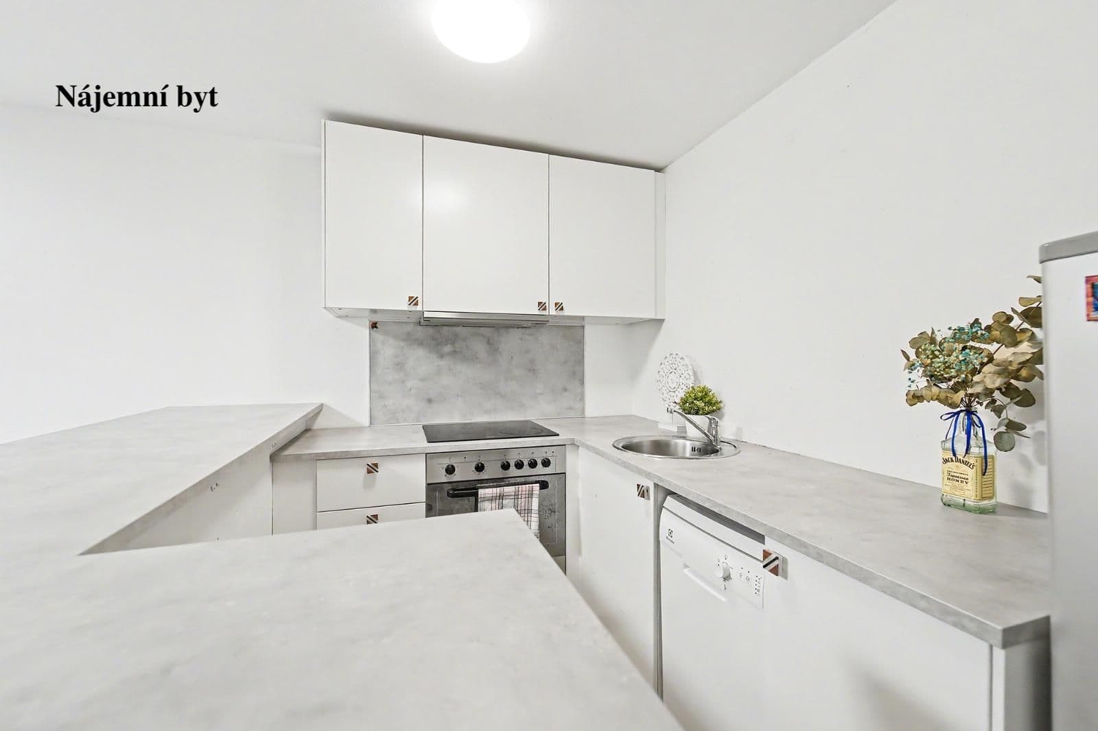 Predaj domu 156 m², pozemok 316 m², Karlštejnská, Chýnice, Středočeský kraj Predaj domu 156 m², pozemok 316 m², Karlštejnská, Chýnice, Středočeský kraj