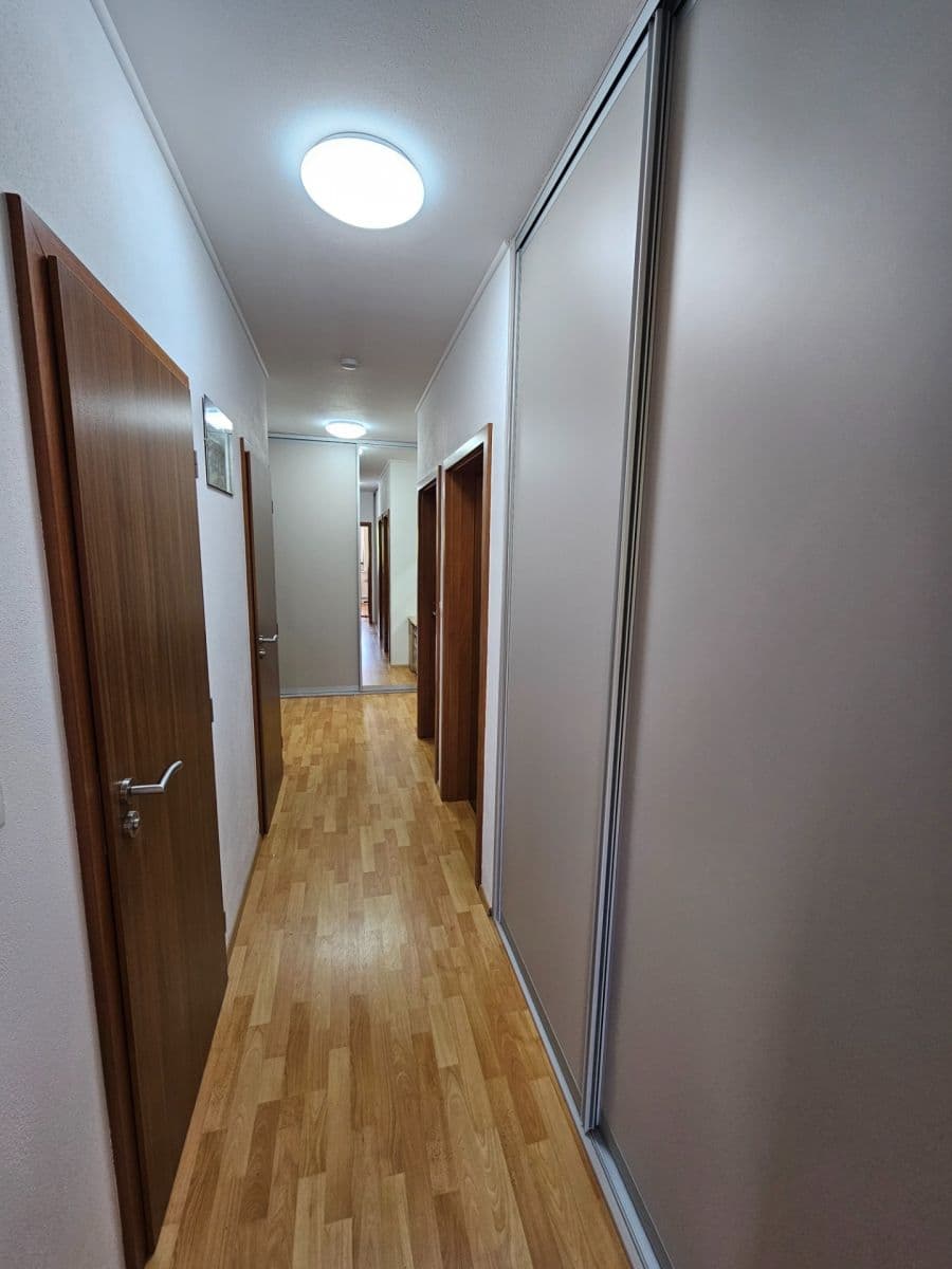 Predaj bytu 3-izbový 74 m², Husova tř., České Budějovice, Jihočeský kraj Predaj bytu 3-izbový 74 m², Husova tř., České Budějovice, Jihočeský kraj