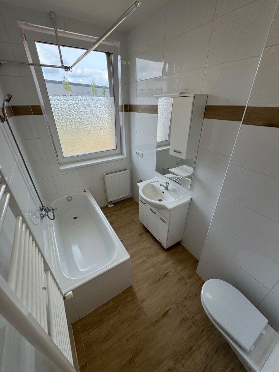 Prenájom bytu 3-izbový 73 m², Hrádek nad Nisou, Liberecký kraj Prenájom bytu 3-izbový 73 m², Hrádek nad Nisou, Liberecký kraj