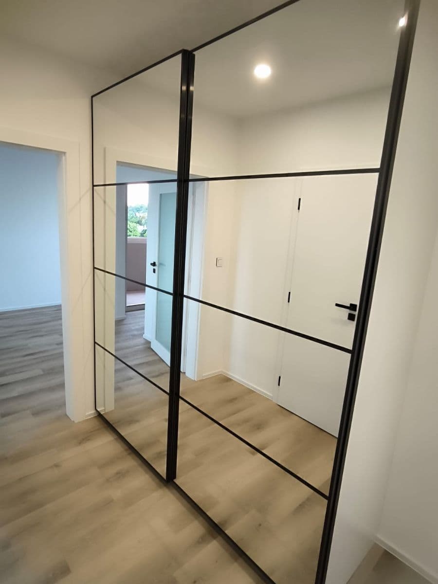 Prenájom bytu 3-izbový 63 m², Hluboká, Brno, Jihomoravský kraj Prenájom bytu 3-izbový 63 m², Hluboká, Brno, Jihomoravský kraj