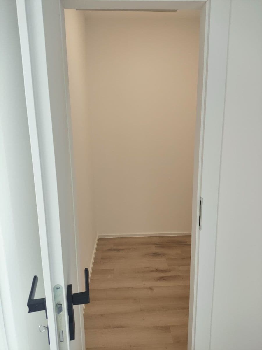 Prenájom bytu 3-izbový 63 m², Hluboká, Brno, Jihomoravský kraj Prenájom bytu 3-izbový 63 m², Hluboká, Brno, Jihomoravský kraj