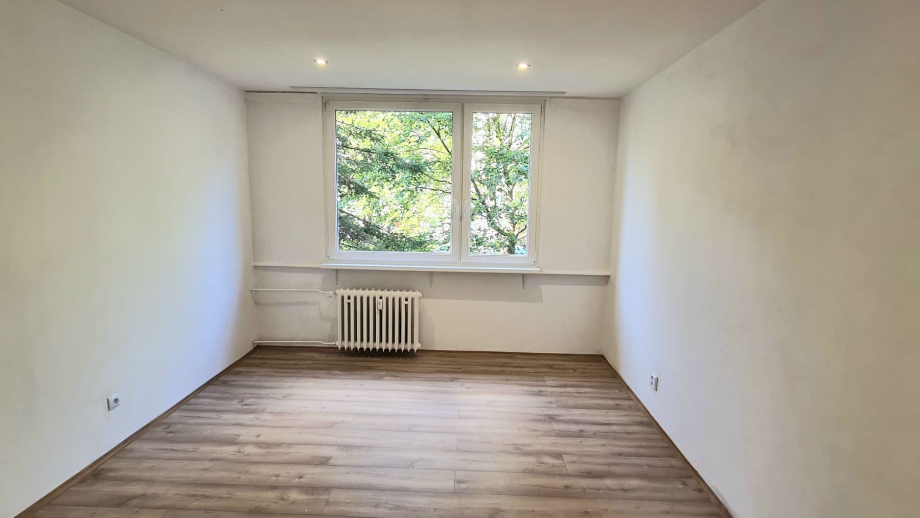 Prenájom bytu 2-izbový 52 m², Voskovcova, Ústí nad Labem, Ústecký kraj Prenájom bytu 2-izbový 52 m², Voskovcova, Ústí nad Labem, Ústecký kraj