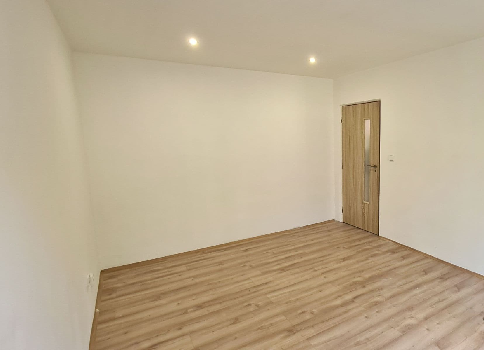 Prenájom bytu 2-izbový 52 m², Voskovcova, Ústí nad Labem, Ústecký kraj Prenájom bytu 2-izbový 52 m², Voskovcova, Ústí nad Labem, Ústecký kraj