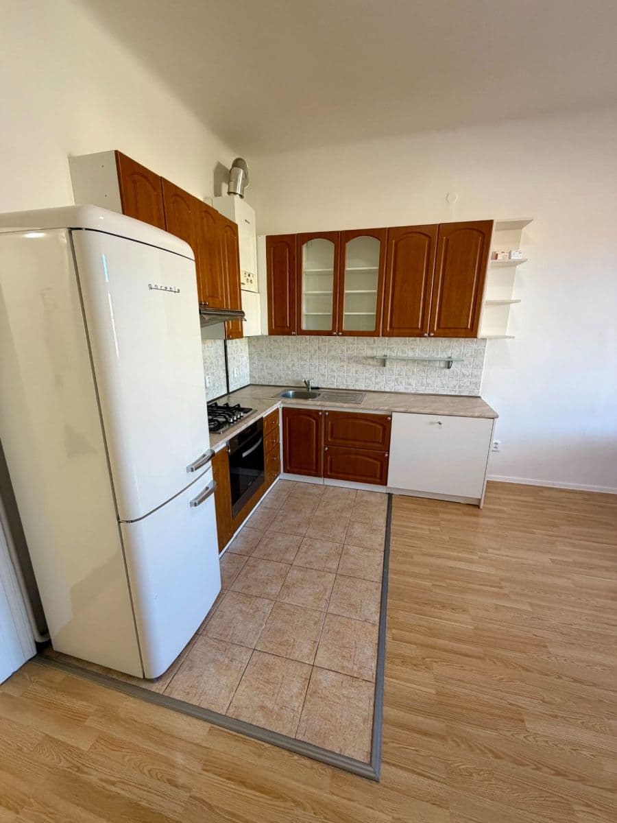 Prenájom bytu 2-izbový 47 m², Janovského, Praha, Praha Prenájom bytu 2-izbový 47 m², Janovského, Praha, Praha