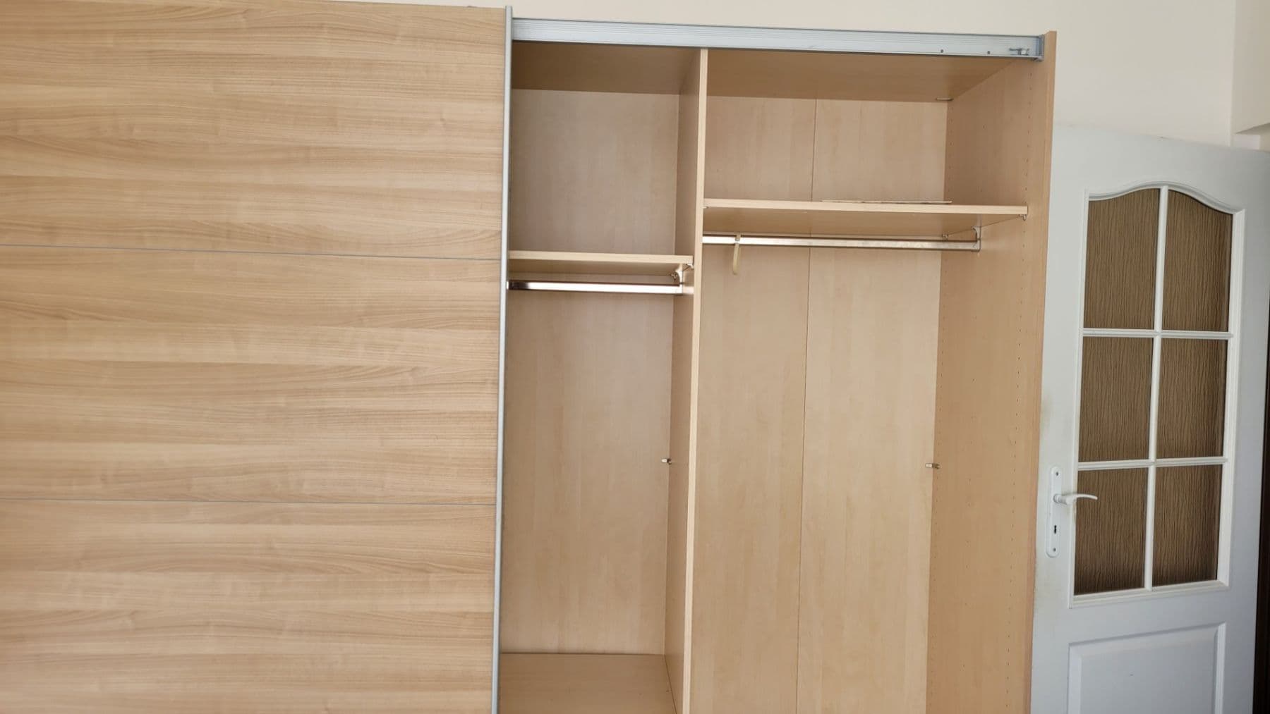Prenájom bytu 2-izbový 60 m², Krátká, Milovice, Středočeský kraj Prenájom bytu 2-izbový 60 m², Krátká, Milovice, Středočeský kraj