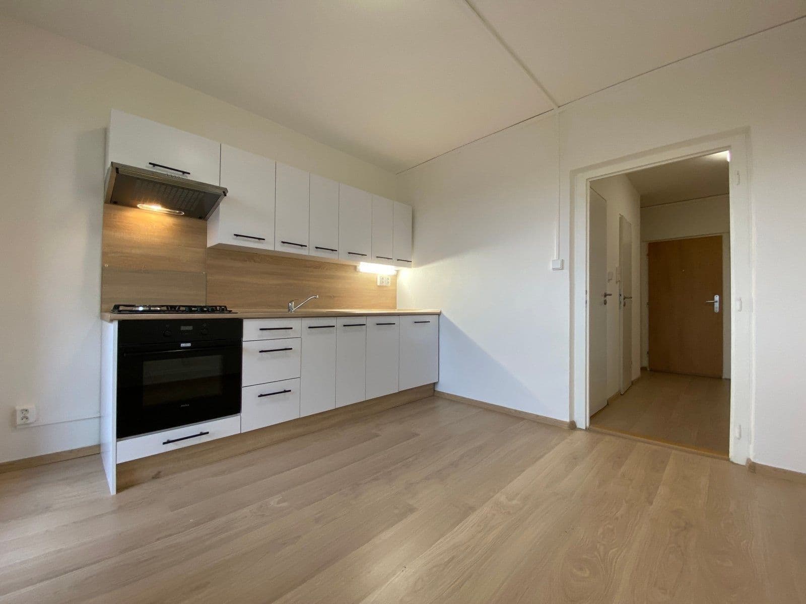 Prenájom bytu 3-izbový 66 m², Okružní, Orlová, Moravskoslezský kraj Prenájom bytu 3-izbový 66 m², Okružní, Orlová, Moravskoslezský kraj