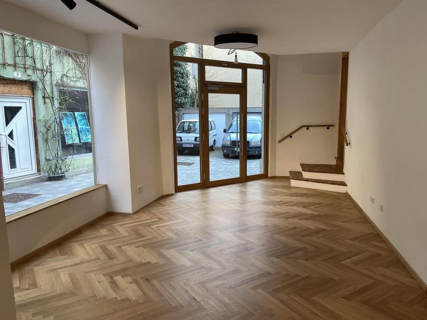 Prenájom nebytového priestoru 94 m², Neustadt 33, Ansbach, Bavorsko Prenájom nebytového priestoru 94 m², Neustadt 33, Ansbach, Bavorsko