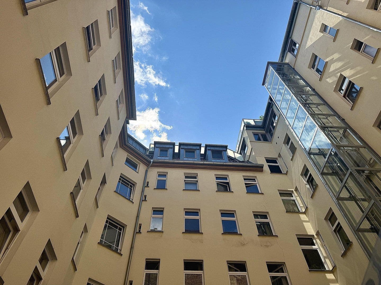 Predaj bytu 2-izbový 45 m², Berlin, Berlín Predaj bytu 2-izbový 45 m², Berlin, Berlín