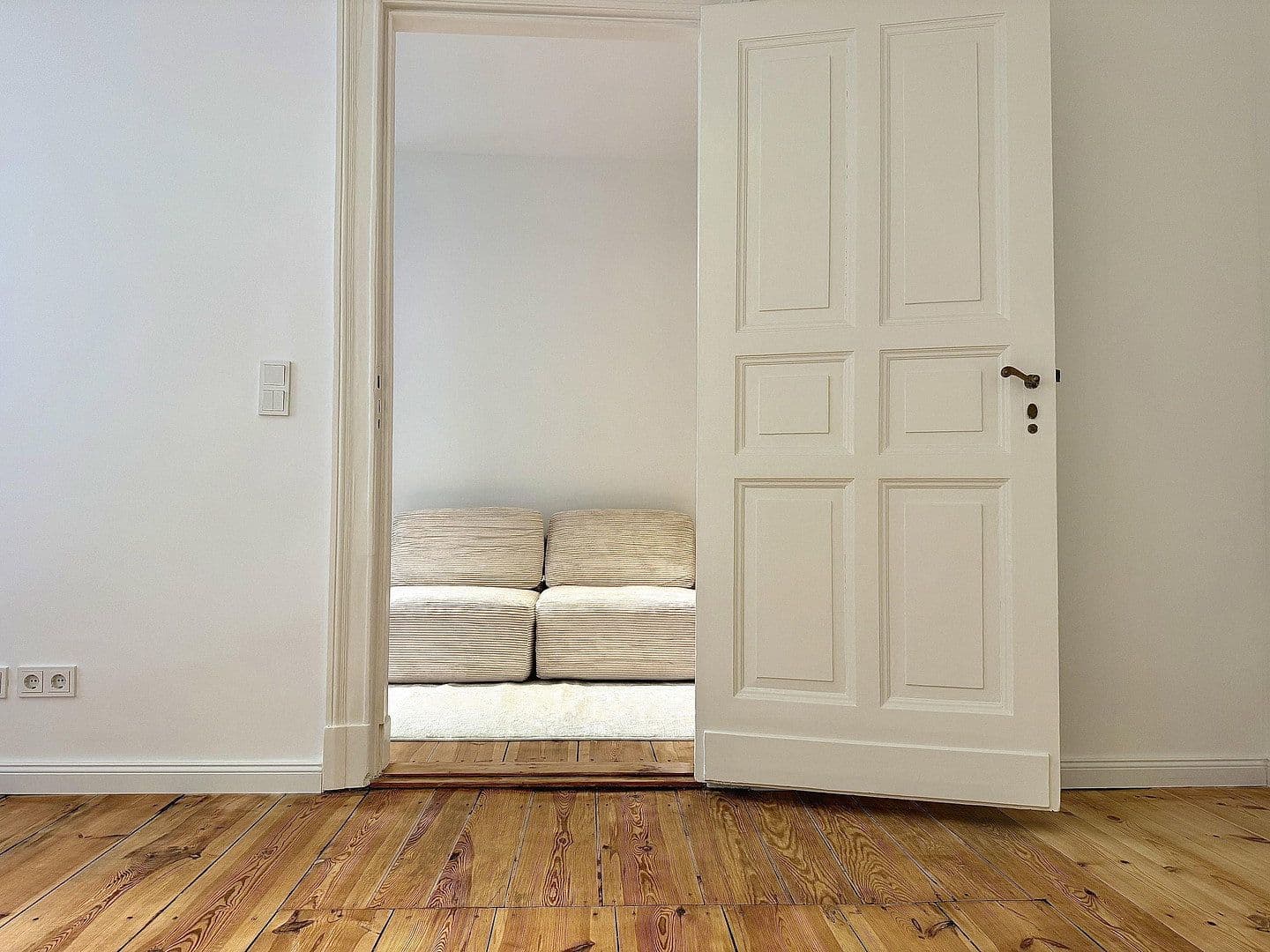 Predaj bytu 2-izbový 45 m², Berlin, Berlín Predaj bytu 2-izbový 45 m², Berlin, Berlín