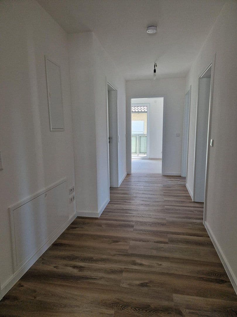 Prenájom bytu 3-izbový 89 m², Efeustr. 10, Karlsruhe, Bádensko-Wurttembersko Prenájom bytu 3-izbový 89 m², Efeustr. 10, Karlsruhe, Bádensko-Wurttembersko