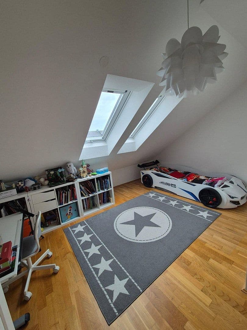Predaj domu 127 m², pozemok 122 m², Karlsfeld, Bavorsko Predaj domu 127 m², pozemok 122 m², Karlsfeld, Bavorsko