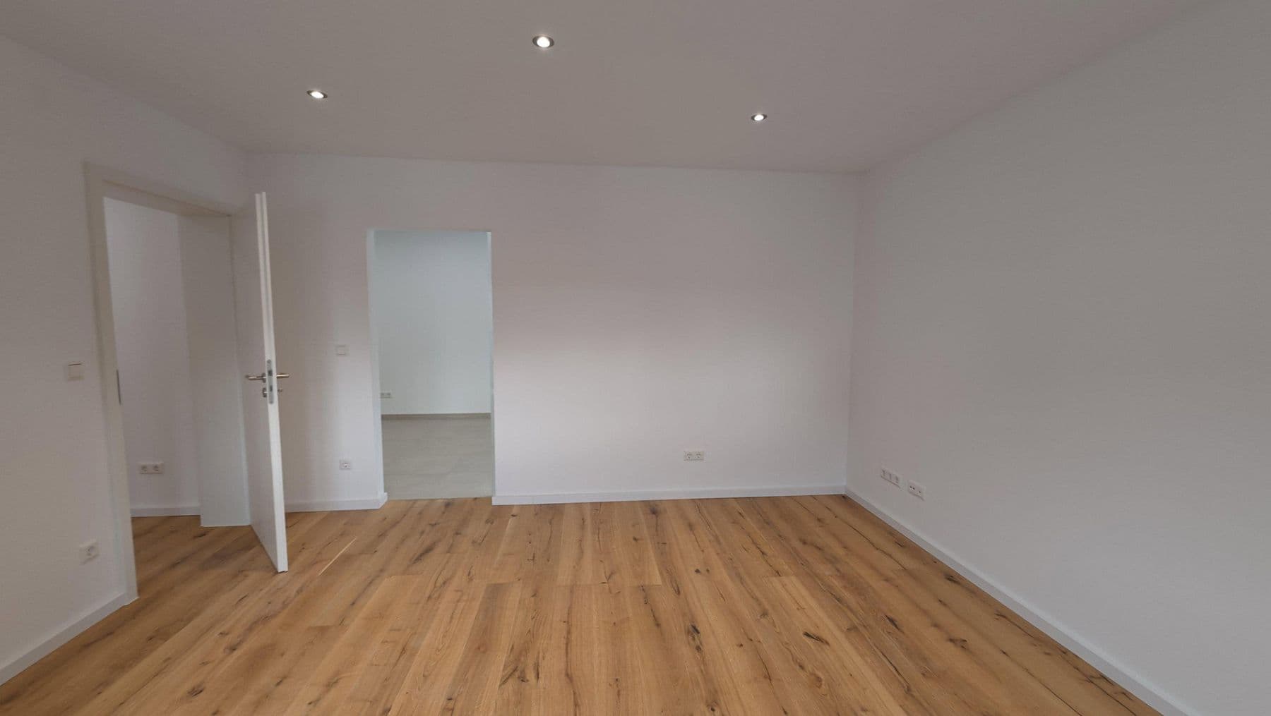 Prenájom bytu 2-izbový 71 m², Schifferstader Str. 27, Mannheim, Bádensko-Wurttembersko Prenájom bytu 2-izbový 71 m², Schifferstader Str. 27, Mannheim, Bádensko-Wurttembersko