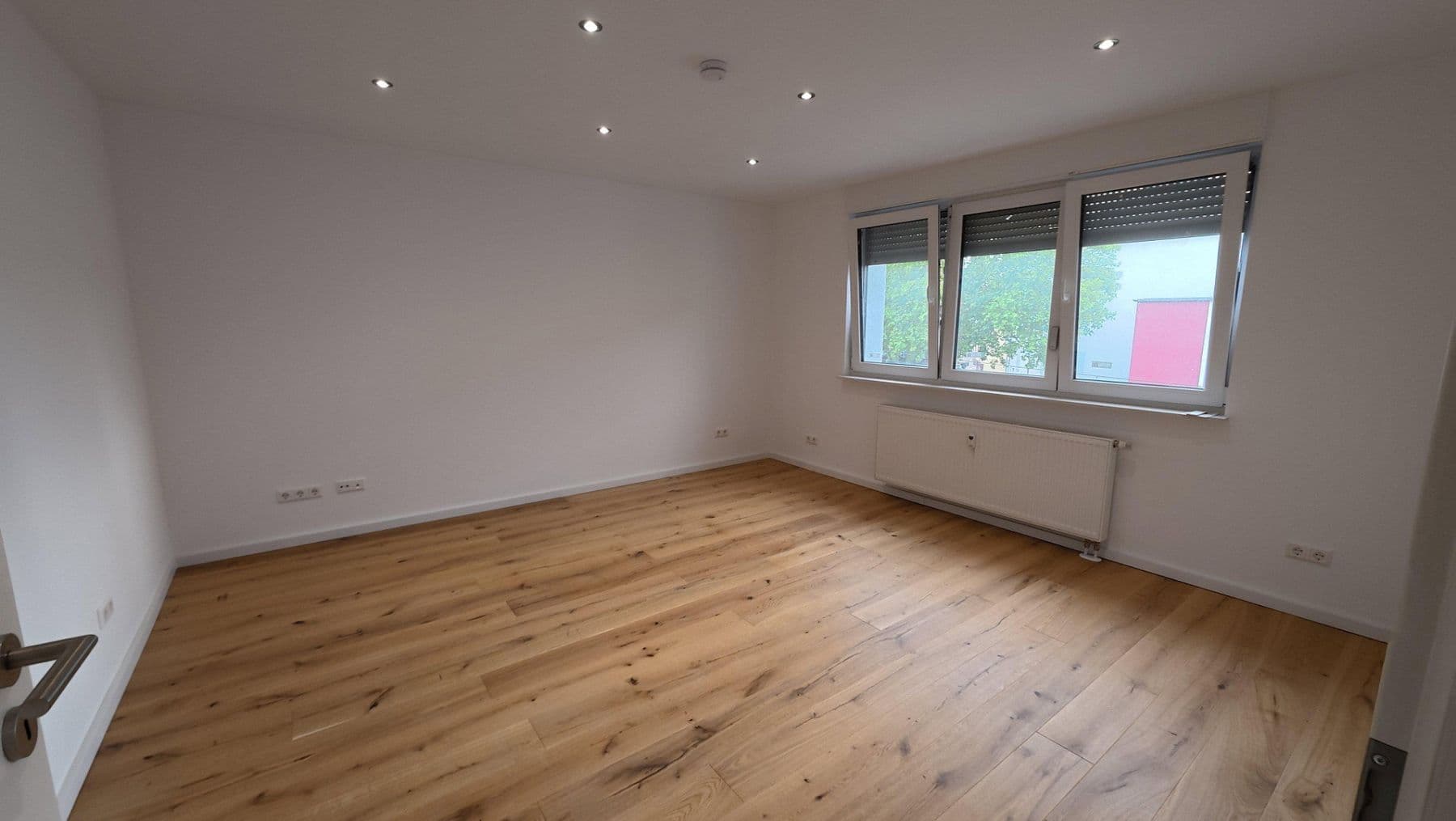 Prenájom bytu 2-izbový 71 m², Schifferstader Str. 27, Mannheim, Bádensko-Wurttembersko Prenájom bytu 2-izbový 71 m², Schifferstader Str. 27, Mannheim, Bádensko-Wurttembersko
