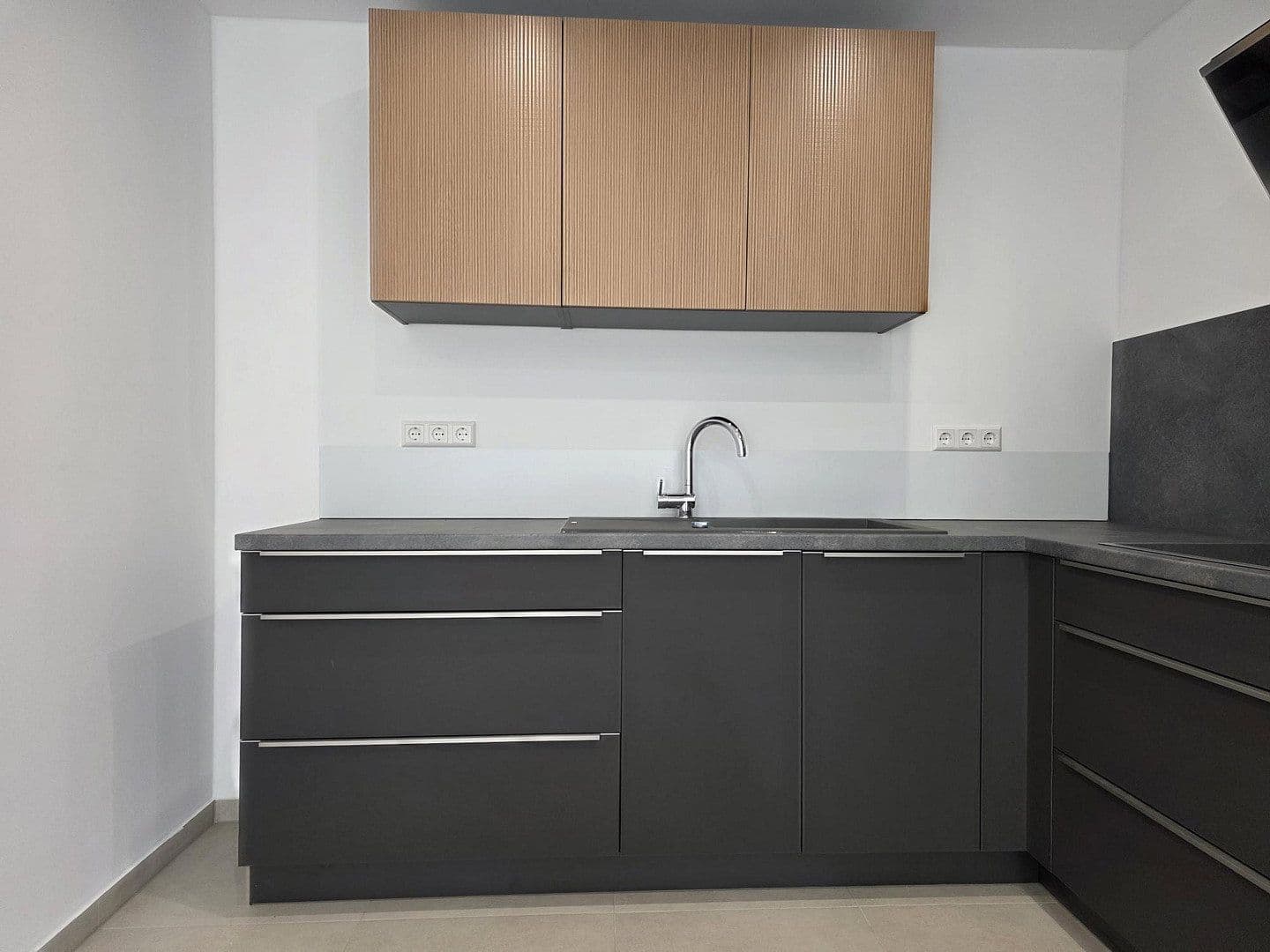 Prenájom bytu 2-izbový 71 m², Schifferstader Str. 27, Mannheim, Bádensko-Wurttembersko Prenájom bytu 2-izbový 71 m², Schifferstader Str. 27, Mannheim, Bádensko-Wurttembersko