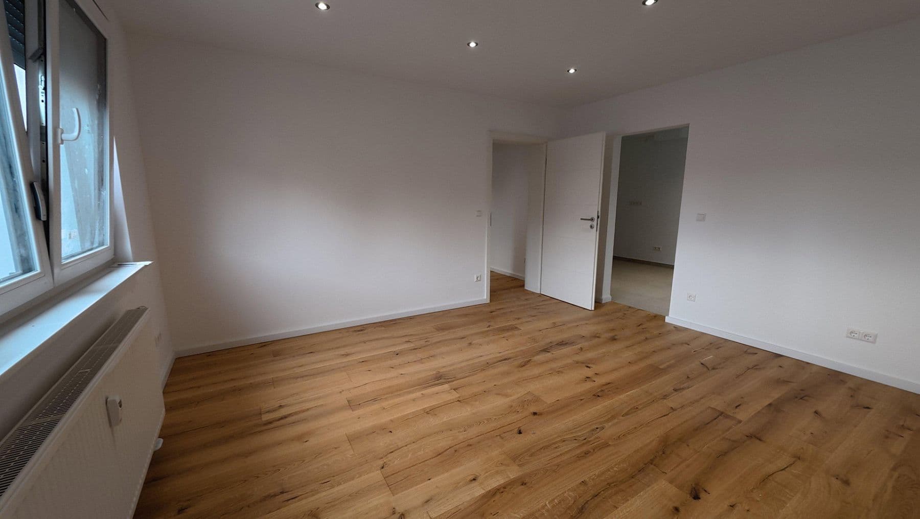 Prenájom bytu 2-izbový 71 m², Schifferstader Str. 27, Mannheim, Bádensko-Wurttembersko Prenájom bytu 2-izbový 71 m², Schifferstader Str. 27, Mannheim, Bádensko-Wurttembersko