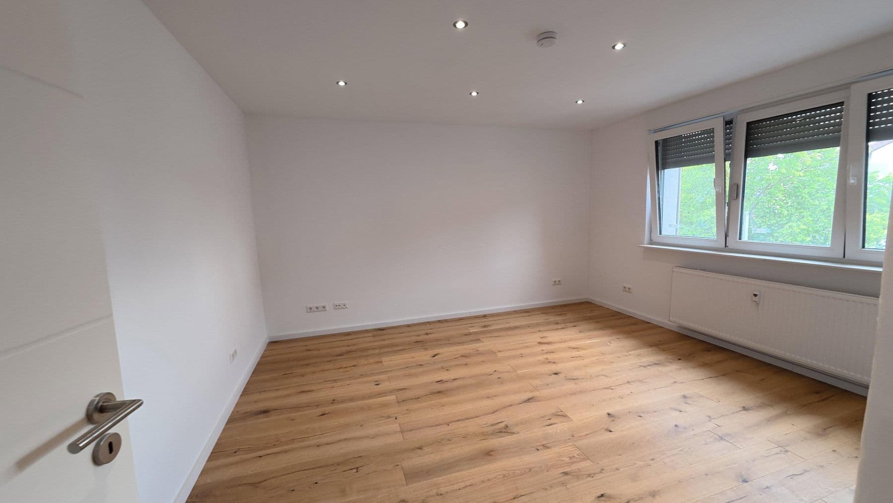 Prenájom bytu 2-izbový 71 m², Schifferstader Str. 27, Mannheim, Bádensko-Wurttembersko Prenájom bytu 2-izbový 71 m², Schifferstader Str. 27, Mannheim, Bádensko-Wurttembersko