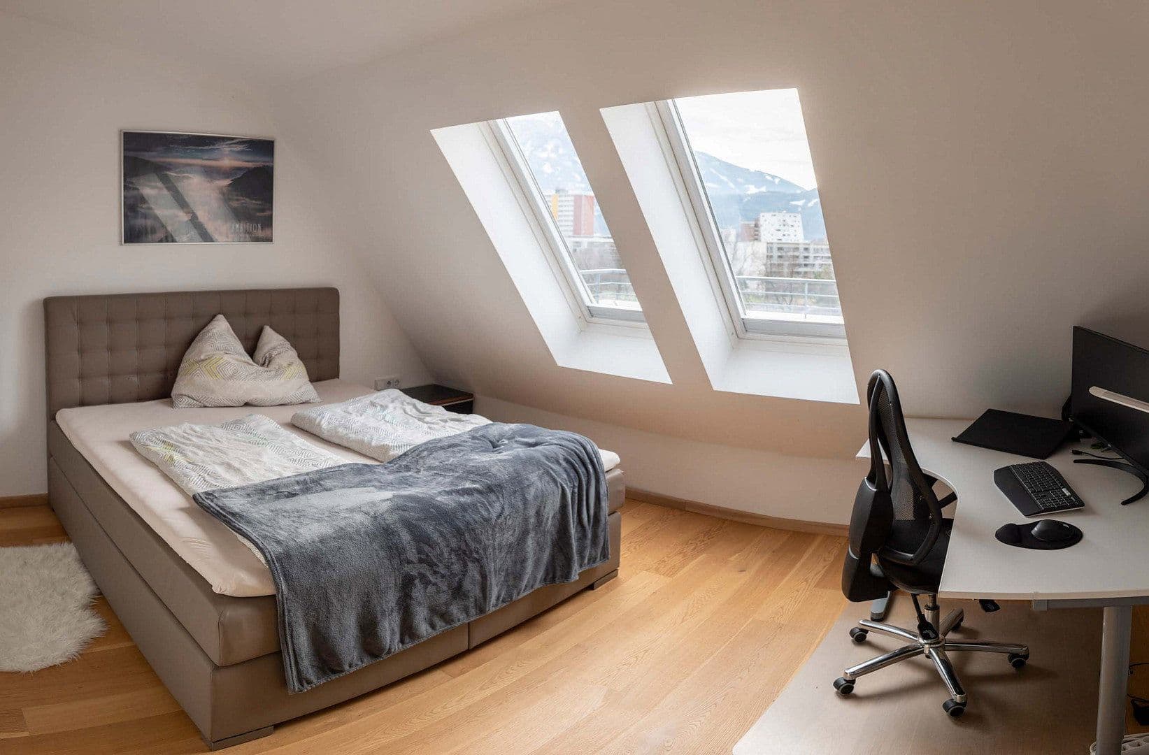 Prenájom bytu 2-izbový 107 m², Haller Straße 77, Innsbruck, Tirolsko Prenájom bytu 2-izbový 107 m², Haller Straße 77, Innsbruck, Tirolsko