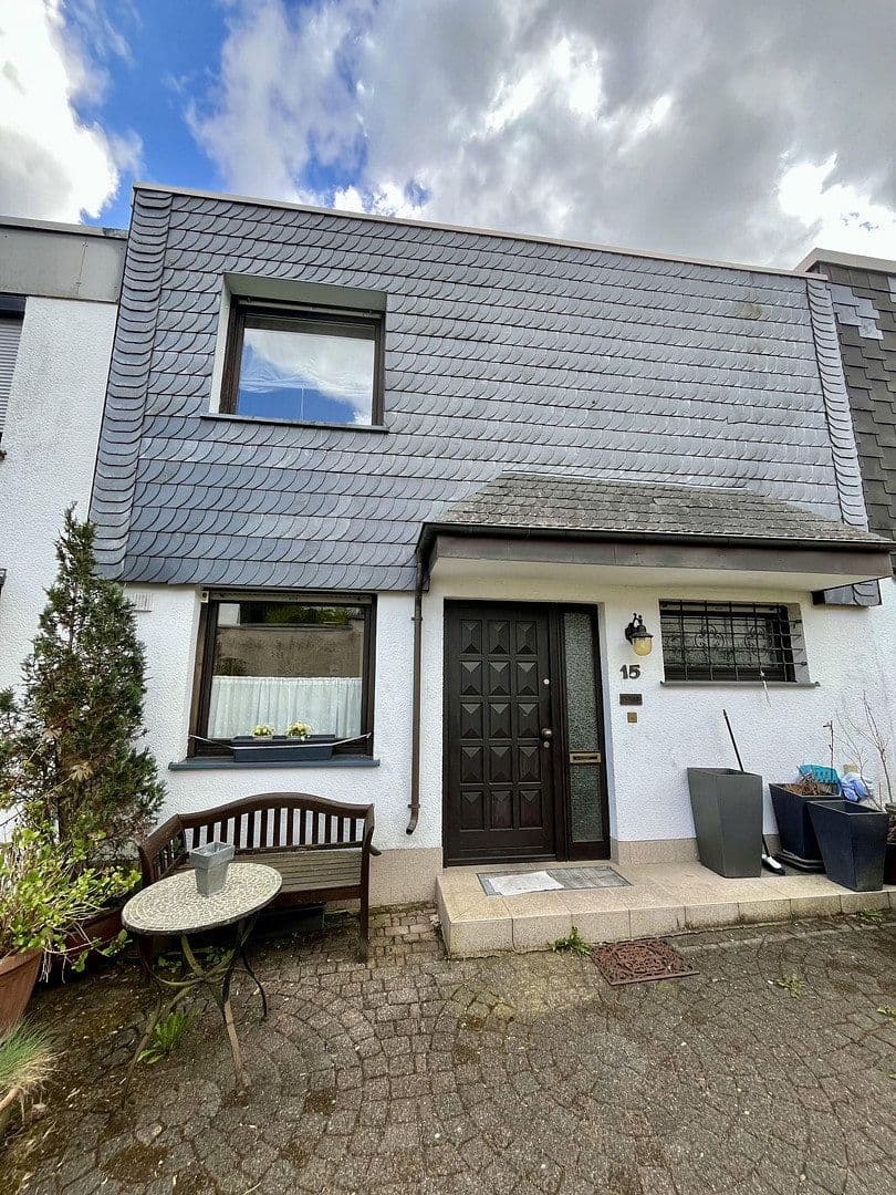 Predaj domu 150 m², pozemok 250 m², Mittlere Bergerheide 15, Wuppertal, Severné Porýnie - Westfálsko Predaj domu 150 m², pozemok 250 m², Mittlere Bergerheide 15, Wuppertal, Severné Porýnie - Westfálsko