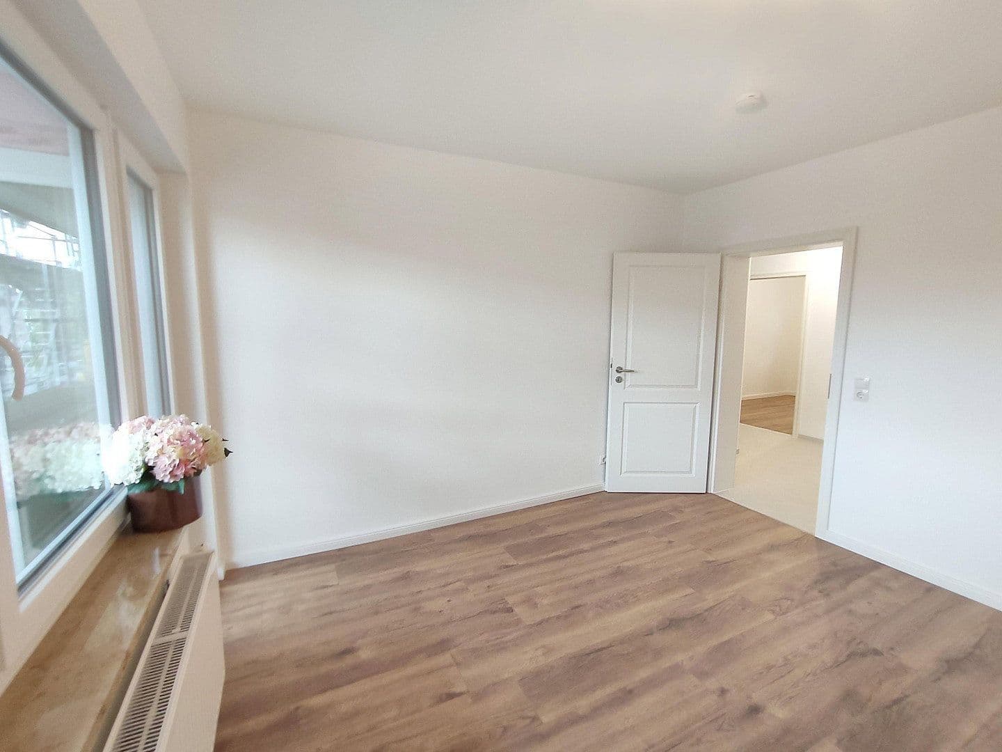 Prenájom bytu 3-izbový 60 m², Kiel, Šlezvicko-Holštajnsko Prenájom bytu 3-izbový 60 m², Kiel, Šlezvicko-Holštajnsko