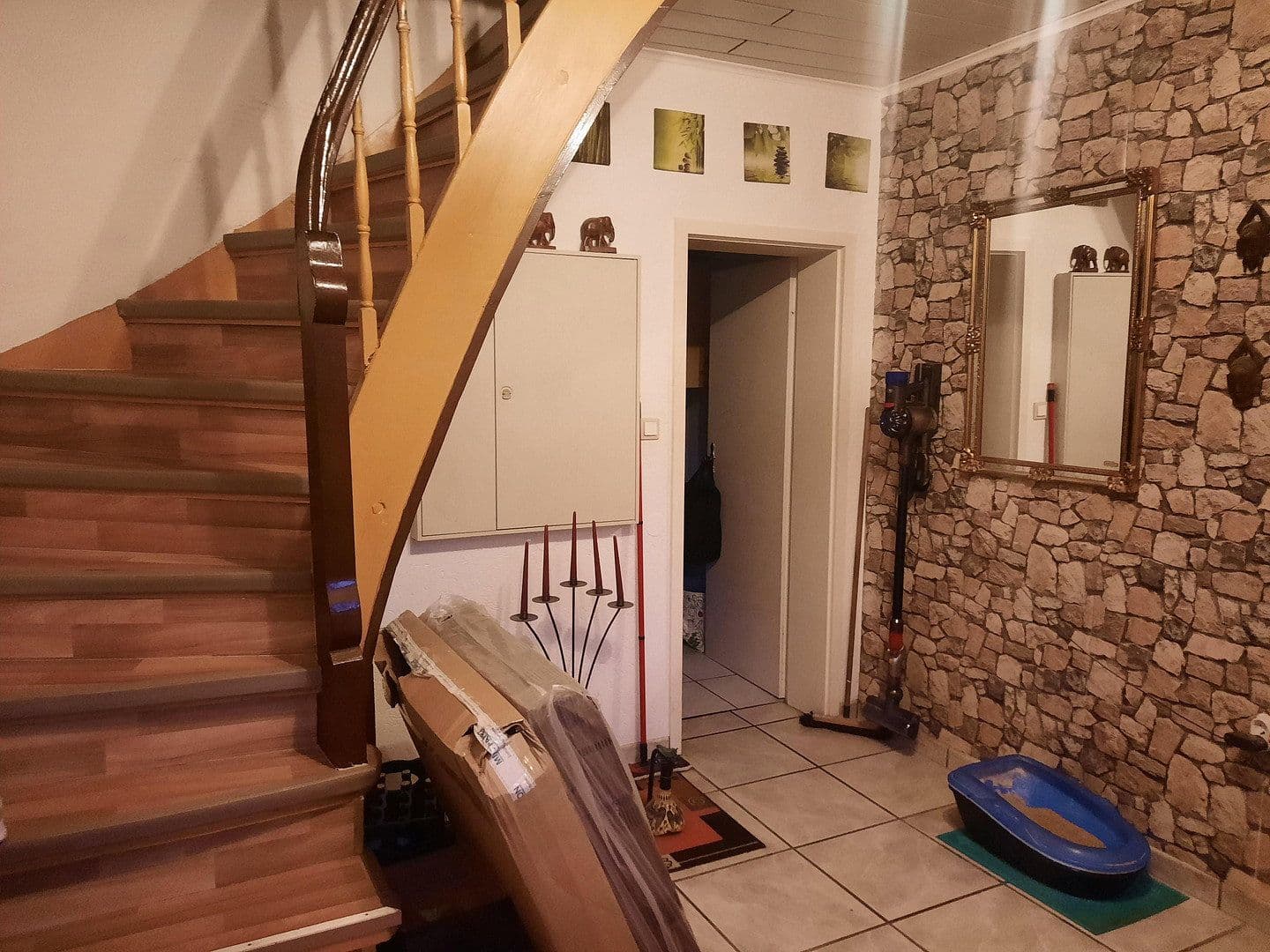 Predaj domu 96 m², pozemok 134 m², Kirchplatz 3, Peterslahr, Porýnie-Falcko Predaj domu 96 m², pozemok 134 m², Kirchplatz 3, Peterslahr, Porýnie-Falcko