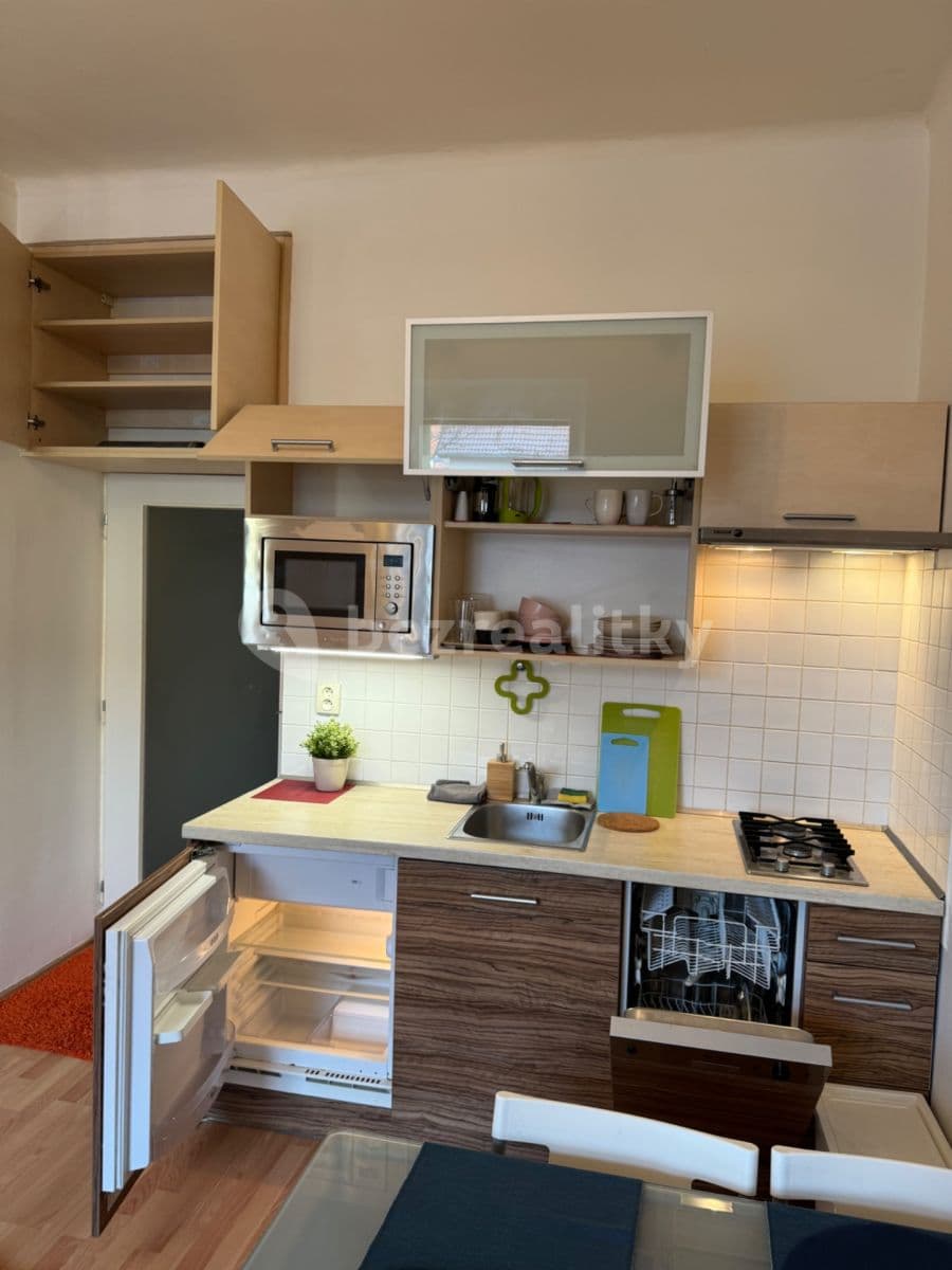 Prenájom bytu 1-izbový 30 m², V Domově, Praha, Praha Prenájom bytu 1-izbový 30 m², V Domově, Praha, Praha