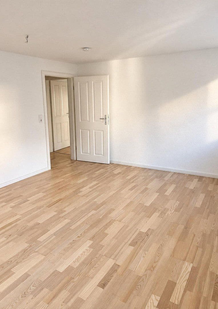 Prenájom bytu 4-izbový 170 m², Stralsund, Meklenbursko-Predpomoransko Prenájom bytu 4-izbový 170 m², Stralsund, Meklenbursko-Predpomoransko