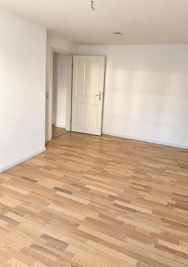 Prenájom bytu 4-izbový 170 m², Stralsund, Meklenbursko-Predpomoransko Prenájom bytu 4-izbový 170 m², Stralsund, Meklenbursko-Predpomoransko