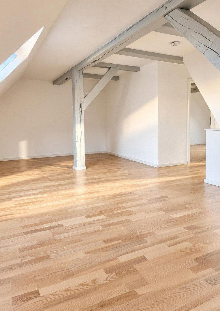 Prenájom bytu 4-izbový 170 m², Stralsund, Meklenbursko-Predpomoransko Prenájom bytu 4-izbový 170 m², Stralsund, Meklenbursko-Predpomoransko