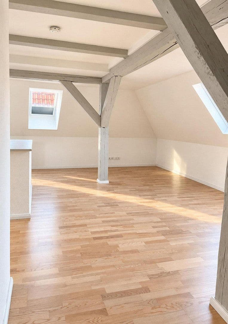 Prenájom bytu 4-izbový 170 m², Stralsund, Meklenbursko-Predpomoransko Prenájom bytu 4-izbový 170 m², Stralsund, Meklenbursko-Predpomoransko