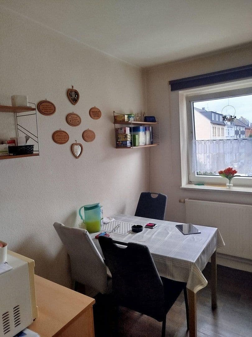 Prenájom bytu 3-izbový 75 m², Ahlmannshof 10, Gelsenkirchen, Severné Porýnie - Westfálsko Prenájom bytu 3-izbový 75 m², Ahlmannshof 10, Gelsenkirchen, Severné Porýnie - Westfálsko