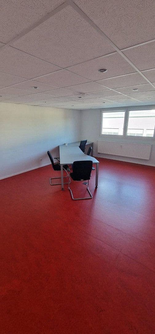 Prenájom kancelárie 60 m², Im Kapellenösch 9, Rottweil, Bádensko-Wurttembersko Prenájom kancelárie 60 m², Im Kapellenösch 9, Rottweil, Bádensko-Wurttembersko