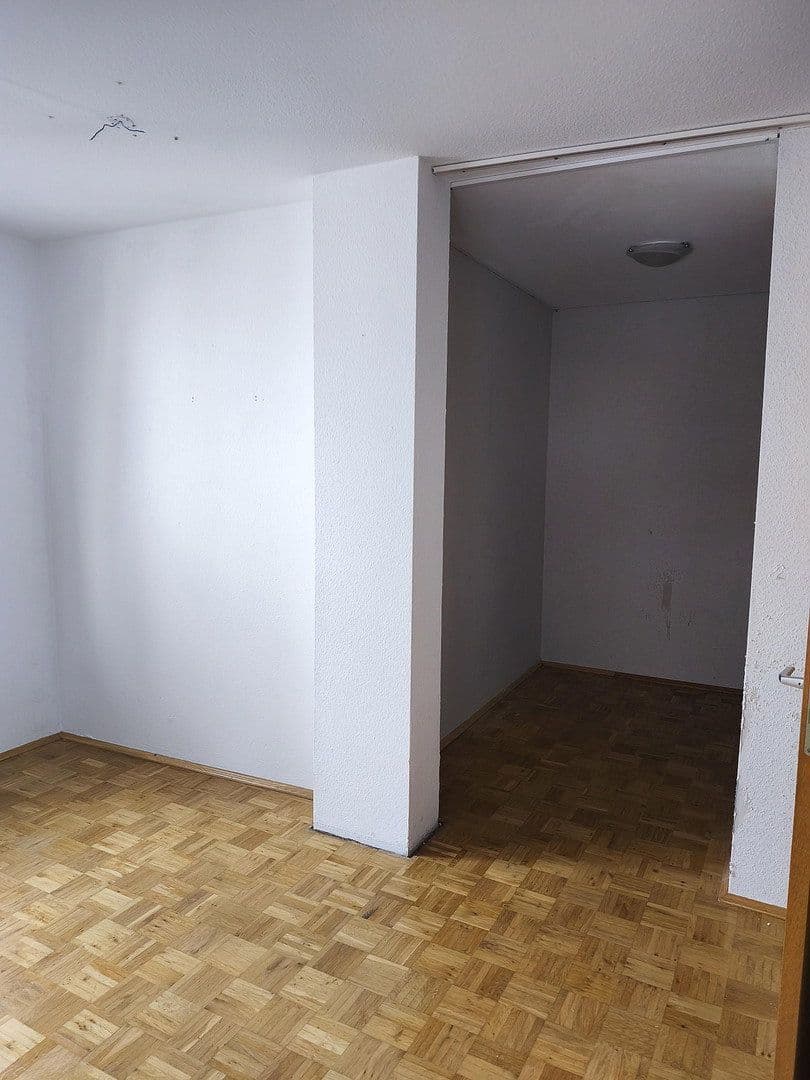 Prenájom bytu 3-izbový 80 m², Walter-Gropius-Str. 5, Reutlingen, Bádensko-Wurttembersko Prenájom bytu 3-izbový 80 m², Walter-Gropius-Str. 5, Reutlingen, Bádensko-Wurttembersko