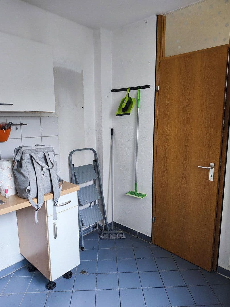 Prenájom bytu 3-izbový 80 m², Walter-Gropius-Str. 5, Reutlingen, Bádensko-Wurttembersko Prenájom bytu 3-izbový 80 m², Walter-Gropius-Str. 5, Reutlingen, Bádensko-Wurttembersko