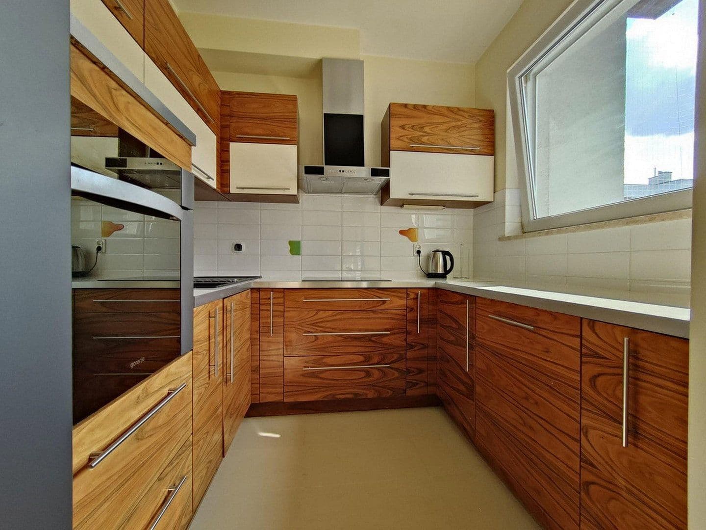 Prenájom bytu 2-izbový 58 m², Sindelfingen, Bádensko-Wurttembersko Prenájom bytu 2-izbový 58 m², Sindelfingen, Bádensko-Wurttembersko