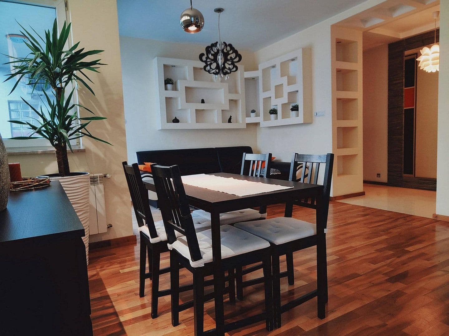 Prenájom bytu 2-izbový 58 m², Sindelfingen, Bádensko-Wurttembersko Prenájom bytu 2-izbový 58 m², Sindelfingen, Bádensko-Wurttembersko
