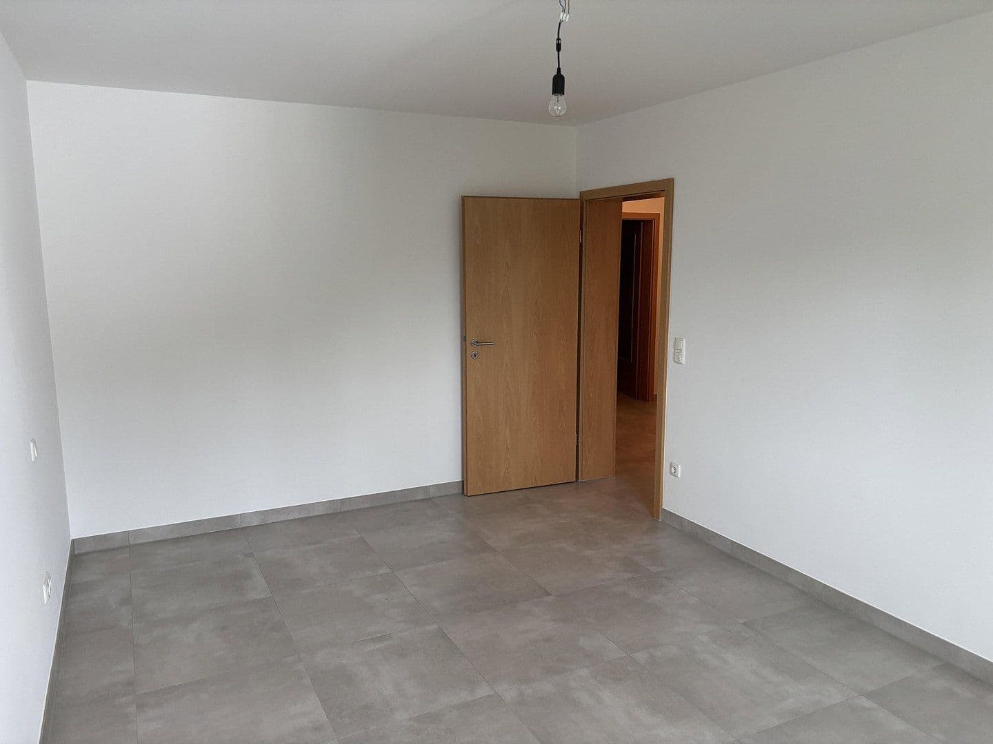 Prenájom bytu 3-izbový 115 m², Markt Schwaben, Bavorsko Prenájom bytu 3-izbový 115 m², Markt Schwaben, Bavorsko