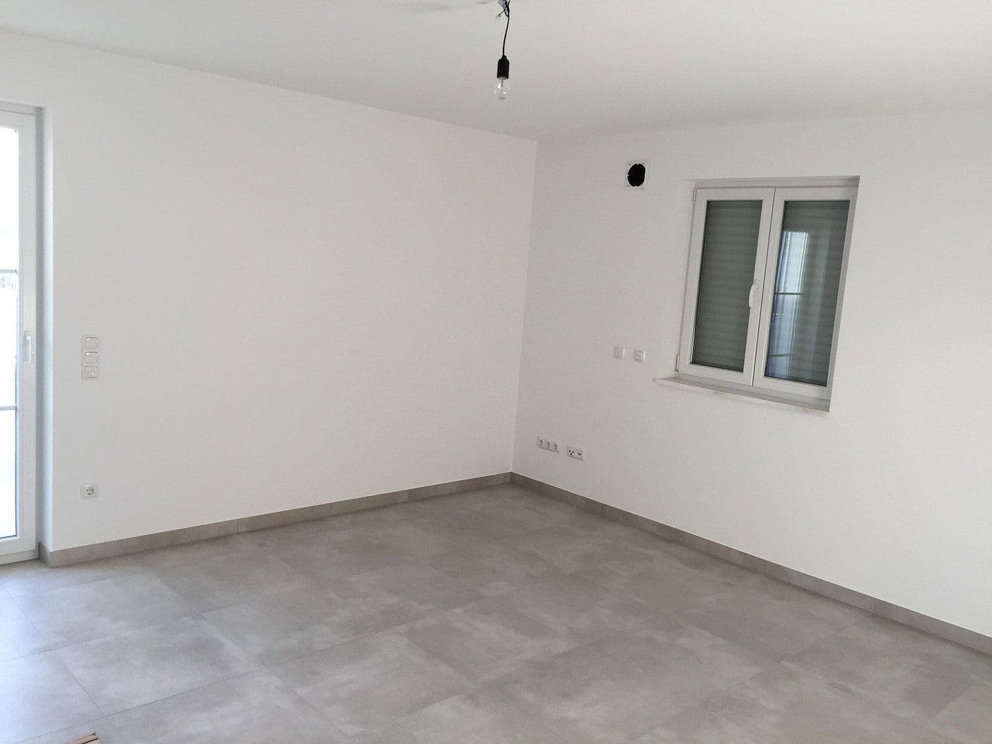 Prenájom bytu 3-izbový 115 m², Markt Schwaben, Bavorsko Prenájom bytu 3-izbový 115 m², Markt Schwaben, Bavorsko