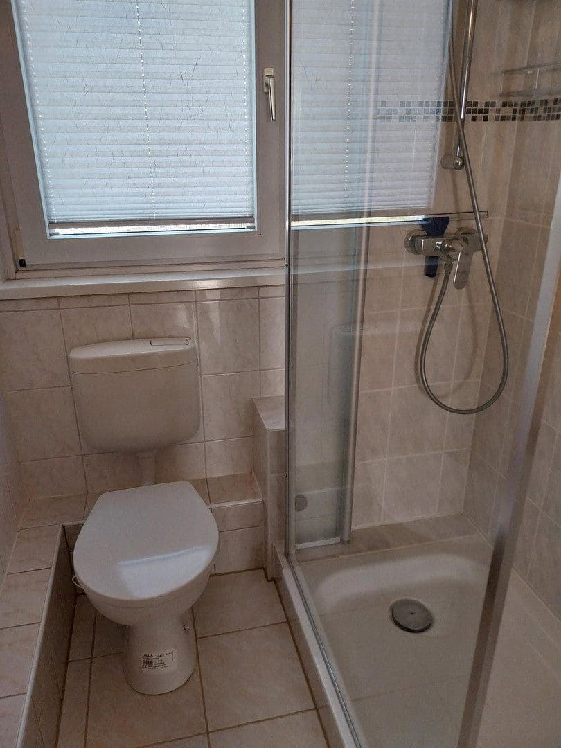 Prenájom bytu 3-izbový 58 m², Oberfeldstr. 1 G, Berlin, Berlín Prenájom bytu 3-izbový 58 m², Oberfeldstr. 1 G, Berlin, Berlín