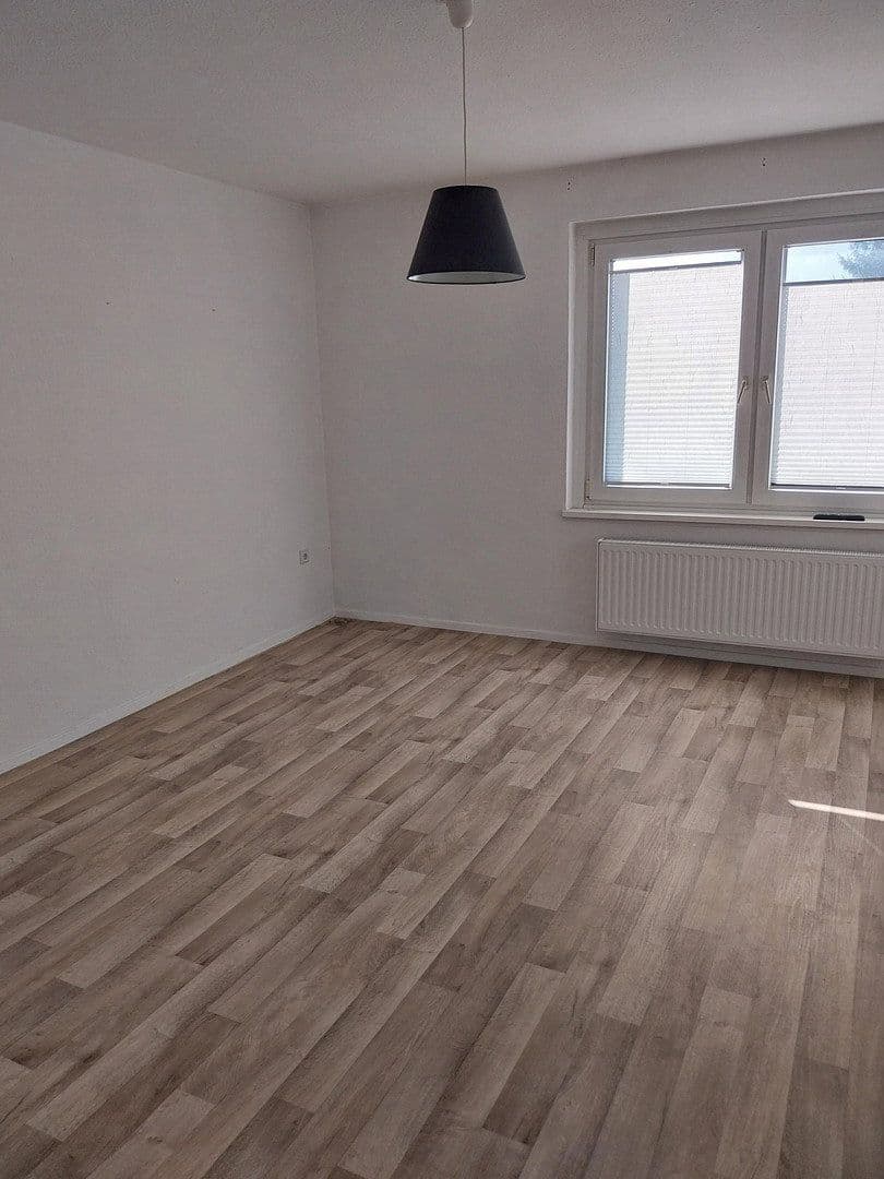 Prenájom bytu 3-izbový 58 m², Oberfeldstr. 1 G, Berlin, Berlín Prenájom bytu 3-izbový 58 m², Oberfeldstr. 1 G, Berlin, Berlín