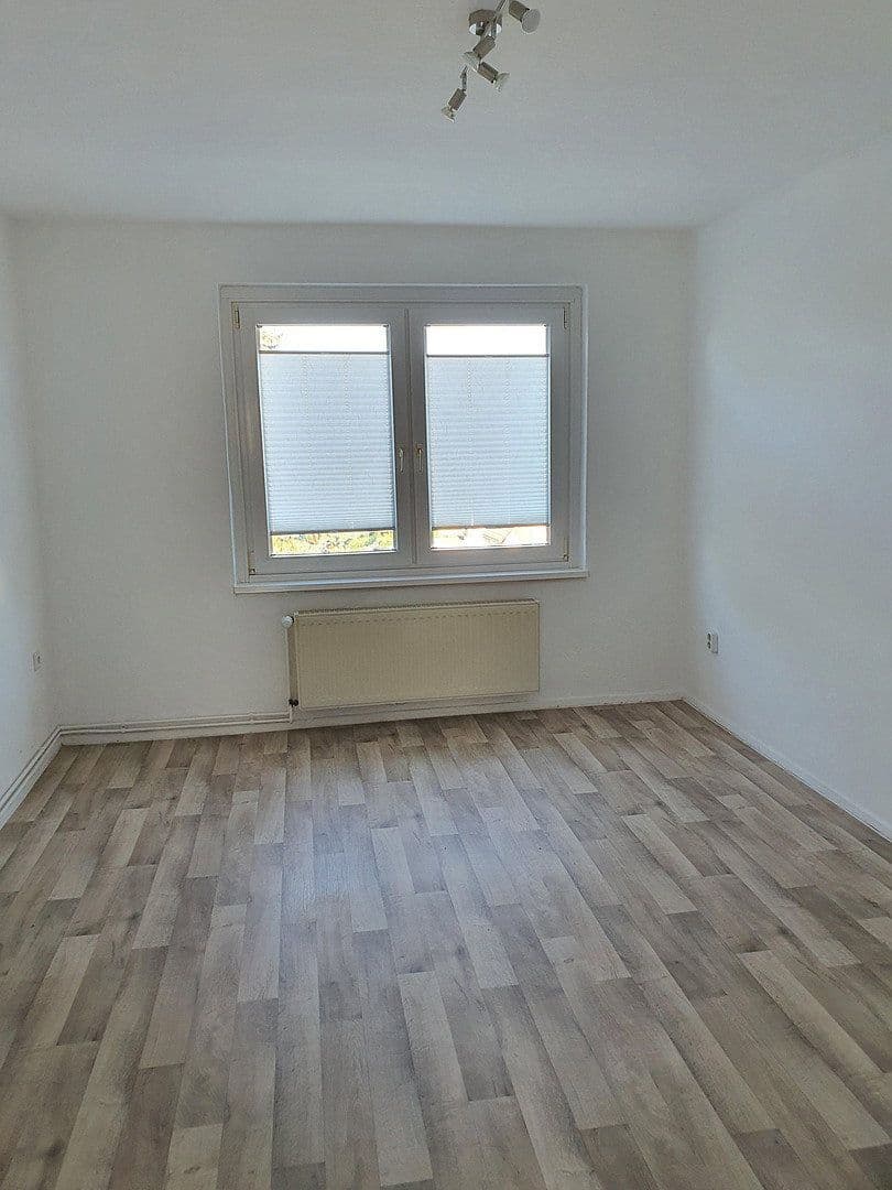 Prenájom bytu 3-izbový 58 m², Oberfeldstr. 1 G, Berlin, Berlín Prenájom bytu 3-izbový 58 m², Oberfeldstr. 1 G, Berlin, Berlín