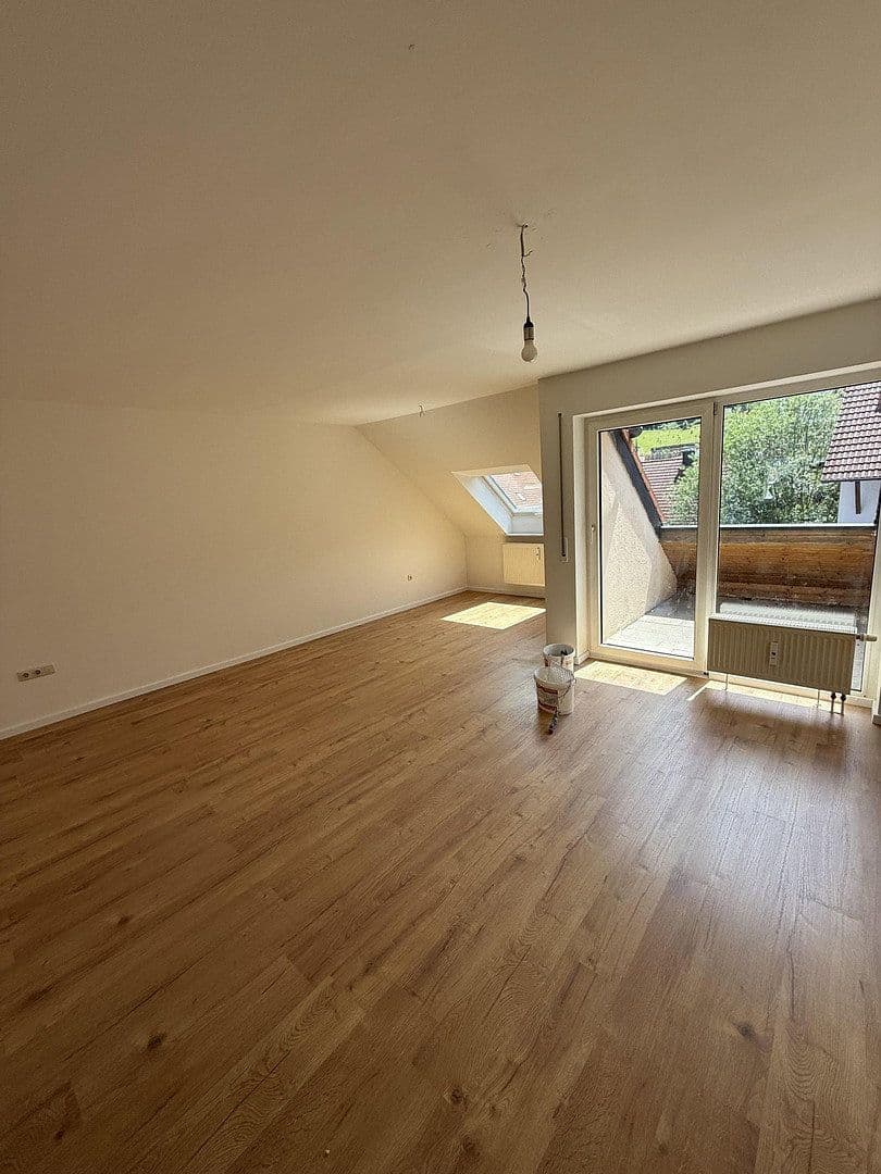 Prenájom bytu 3-izbový 78 m², Lichtenau, Bavorsko Prenájom bytu 3-izbový 78 m², Lichtenau, Bavorsko