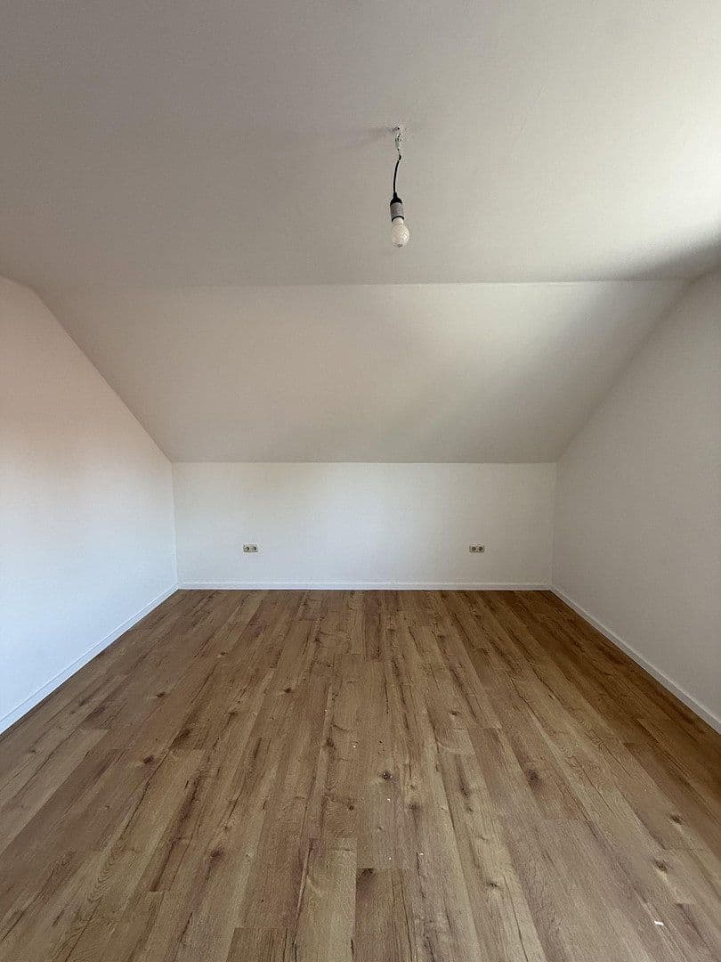 Prenájom bytu 3-izbový 78 m², Lichtenau, Bavorsko Prenájom bytu 3-izbový 78 m², Lichtenau, Bavorsko