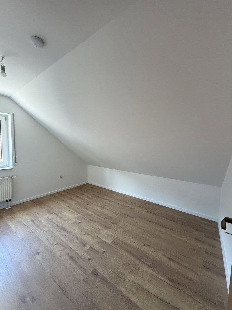 Prenájom bytu 3-izbový 78 m², Lichtenau, Bavorsko Prenájom bytu 3-izbový 78 m², Lichtenau, Bavorsko