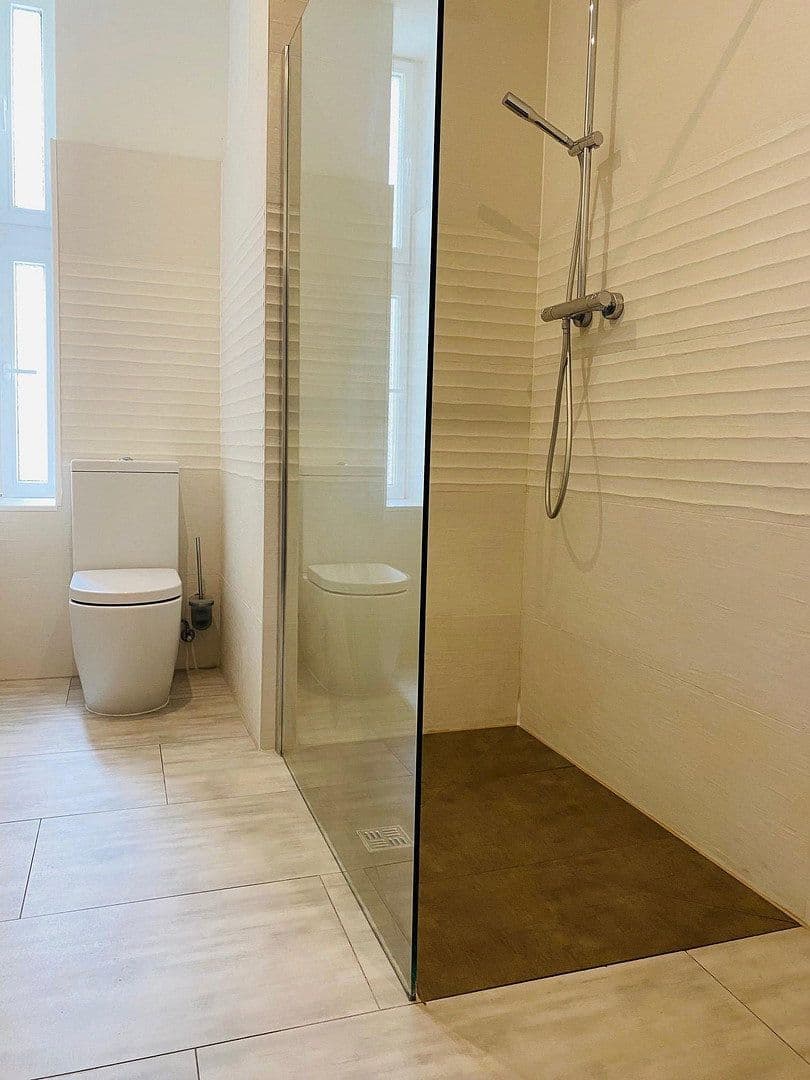 Prenájom bytu 2-izbový 65 m², Berlin, Berlín Prenájom bytu 2-izbový 65 m², Berlin, Berlín