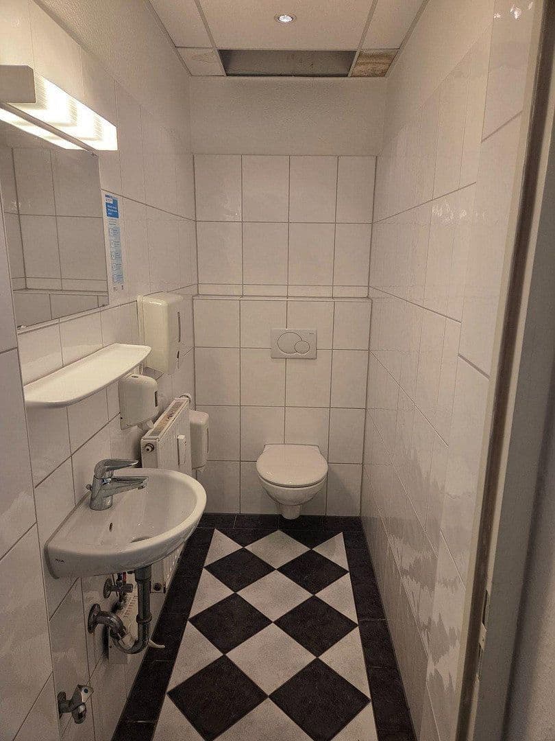 Prenájom kancelárie 172 m², Lloydstraße 31, Bremerhaven, Brémy Prenájom kancelárie 172 m², Lloydstraße 31, Bremerhaven, Brémy