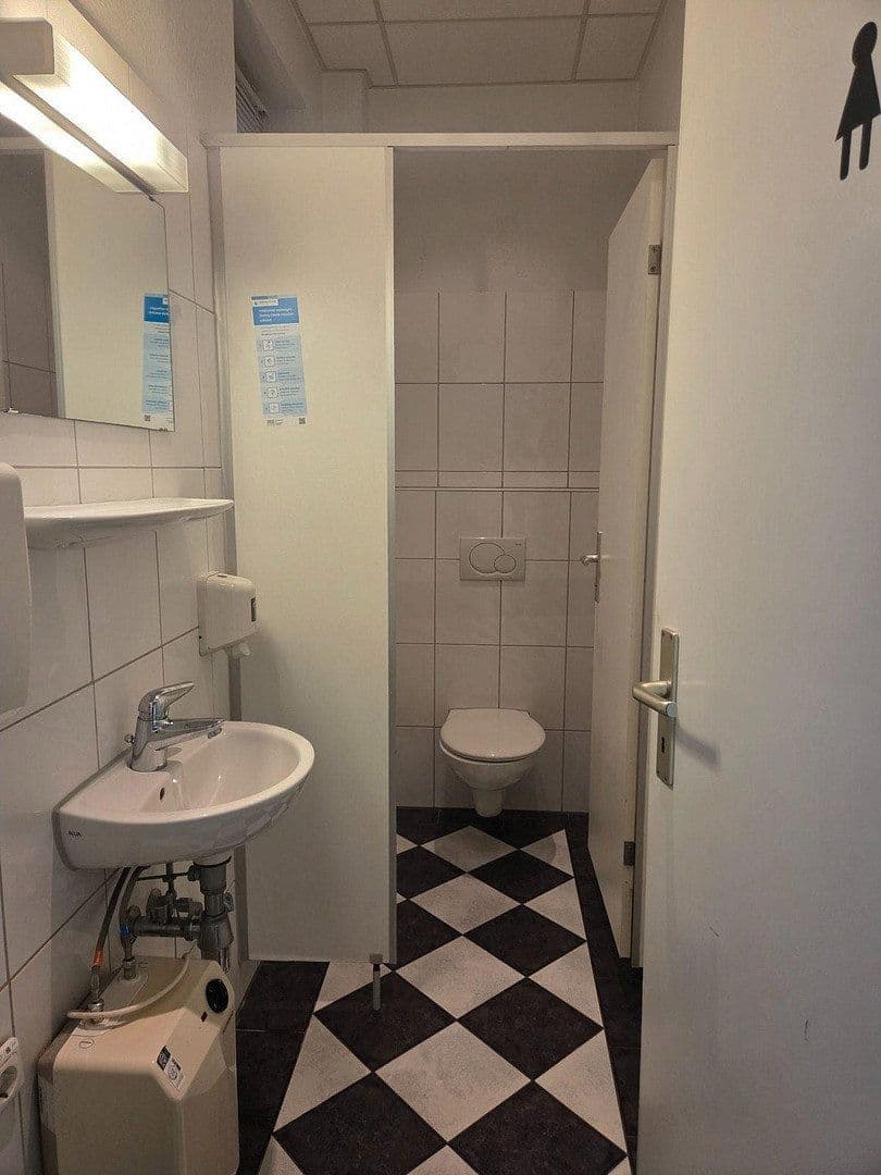 Prenájom kancelárie 172 m², Lloydstraße 31, Bremerhaven, Brémy Prenájom kancelárie 172 m², Lloydstraße 31, Bremerhaven, Brémy